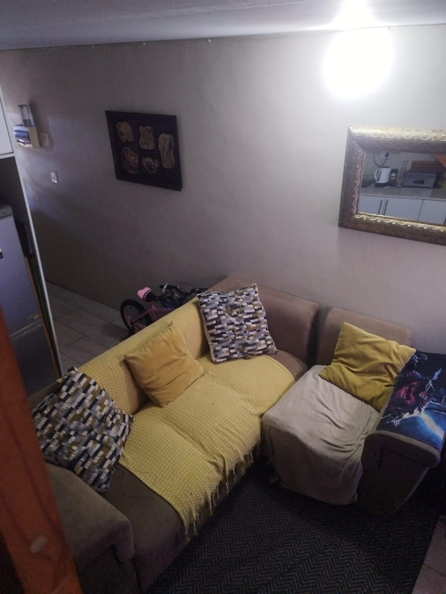 2 Bedroom Property for Sale in Delft Western Cape